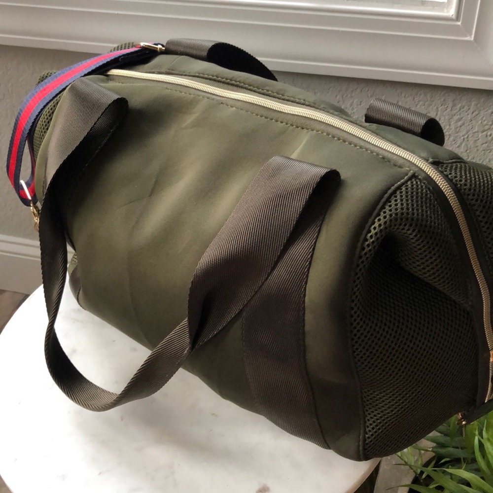 ๐ Stella & Dot Olive Crush It Duffle - Picture 6 of 10